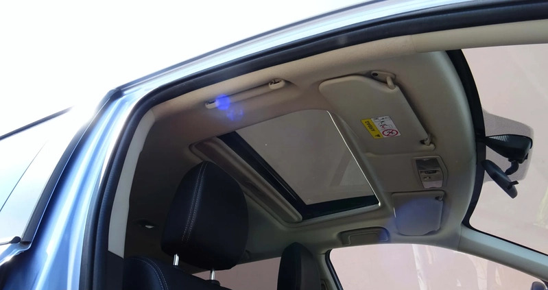Mitsubishi Outlander cena 55900 przebieg: 212800, rok produkcji 2013 z Mikołów małe 92